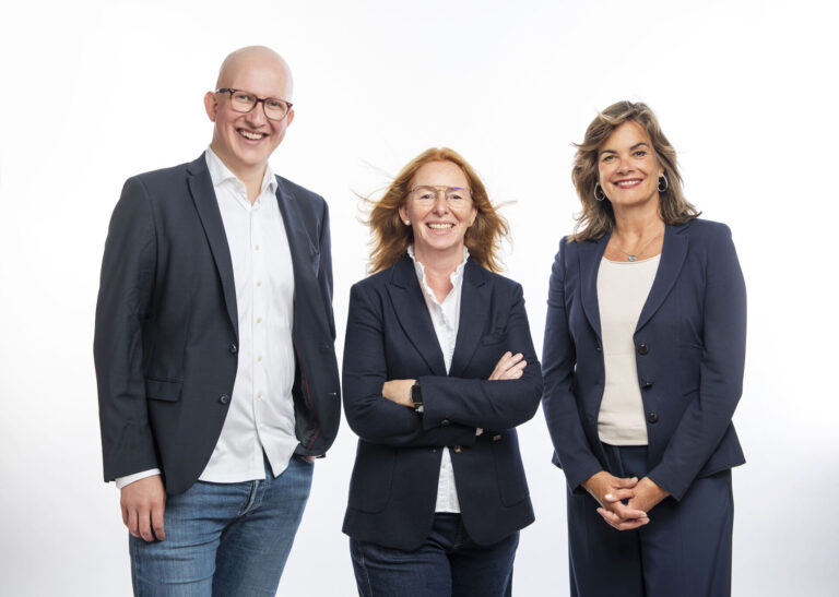 Alex Bruns, Simone Poppe und Birgit Clausen von der Deutschen Protein Allianz zur Proteinvielfalt